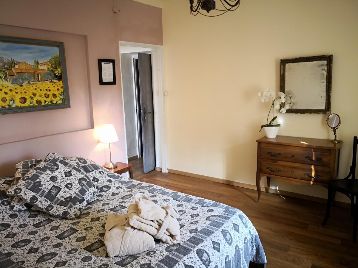 Maison D'Anvers Valréas Стая снимка